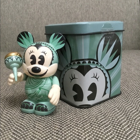 Disney Other - Disney Collectable Figure